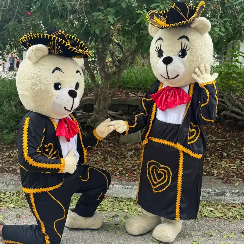 Pareja de osita y osito mariachi