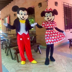 Pareja de Personajes 