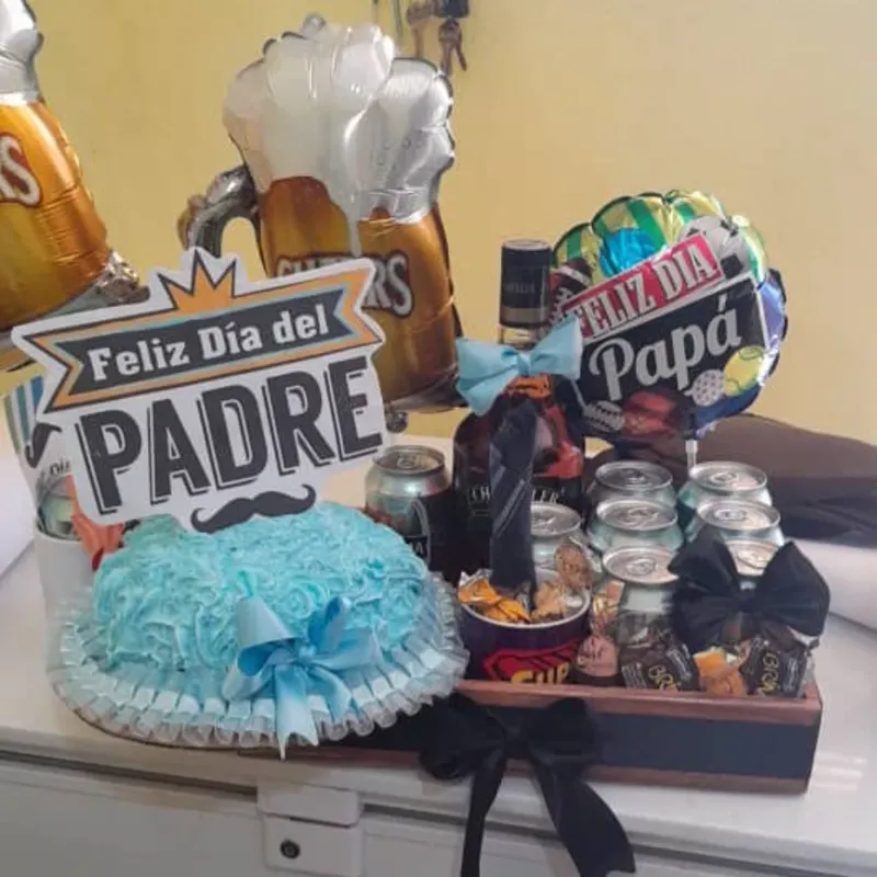 Caja grande personalizada con cake y cervezas