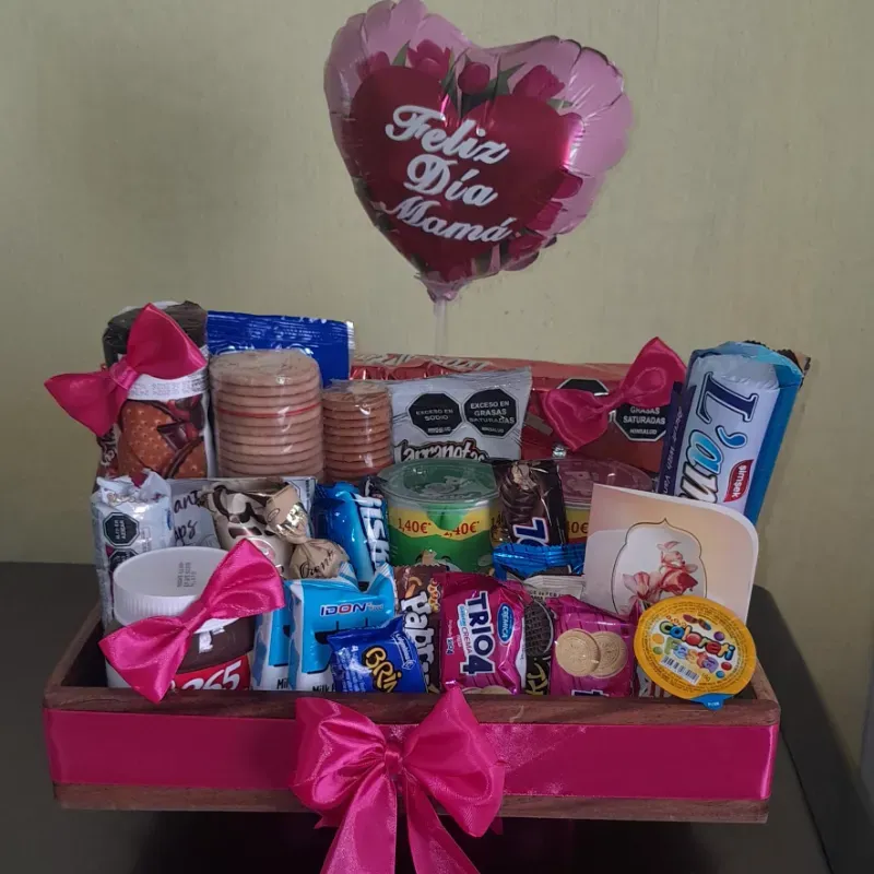 Caja grande personalizada con chuches 