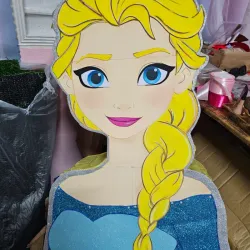 Piñatas tematicas grandes