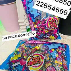 Paquetes de caramelos,chicles y chupa chupas ,3 libras 