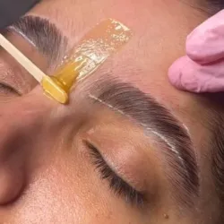 Depilación de cejas