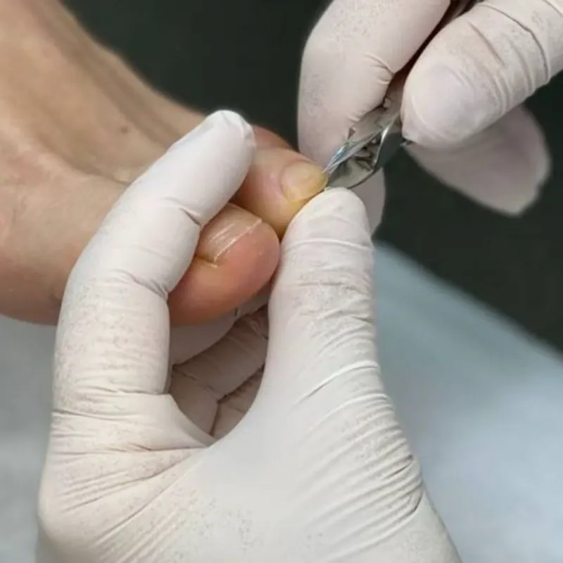 Hidroterapia con pedicura relajante