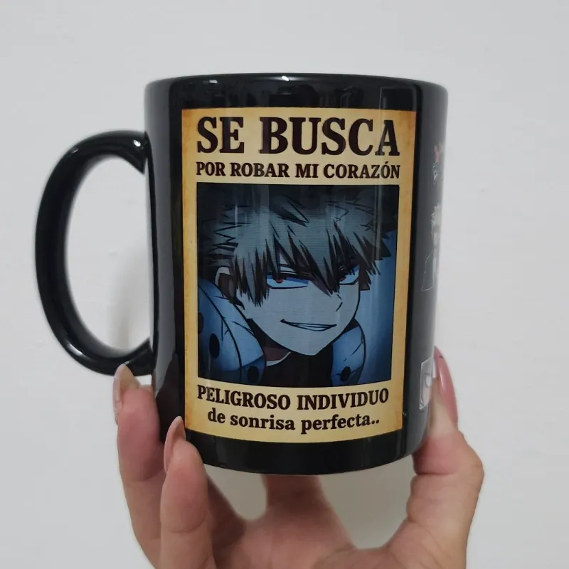 Jarra negra de cerámica