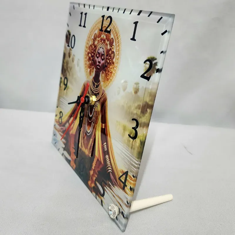 Reloj de mesa cuadrado