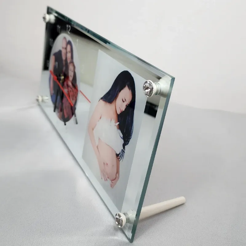 Reloj rectangular doble diseño.