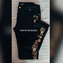 Jeans de mujer color negro 🖤 detalles en dorado 