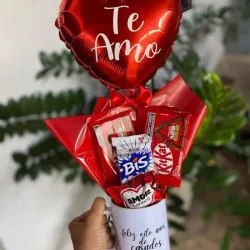 Jarra con globos y dulces 