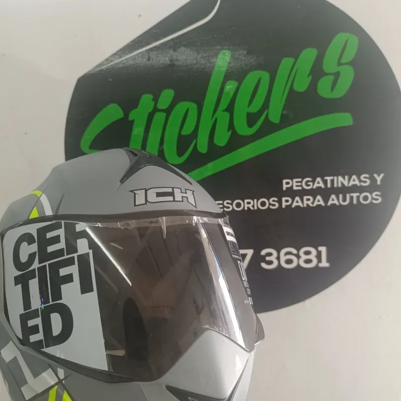 Casco integral certificado 🪖