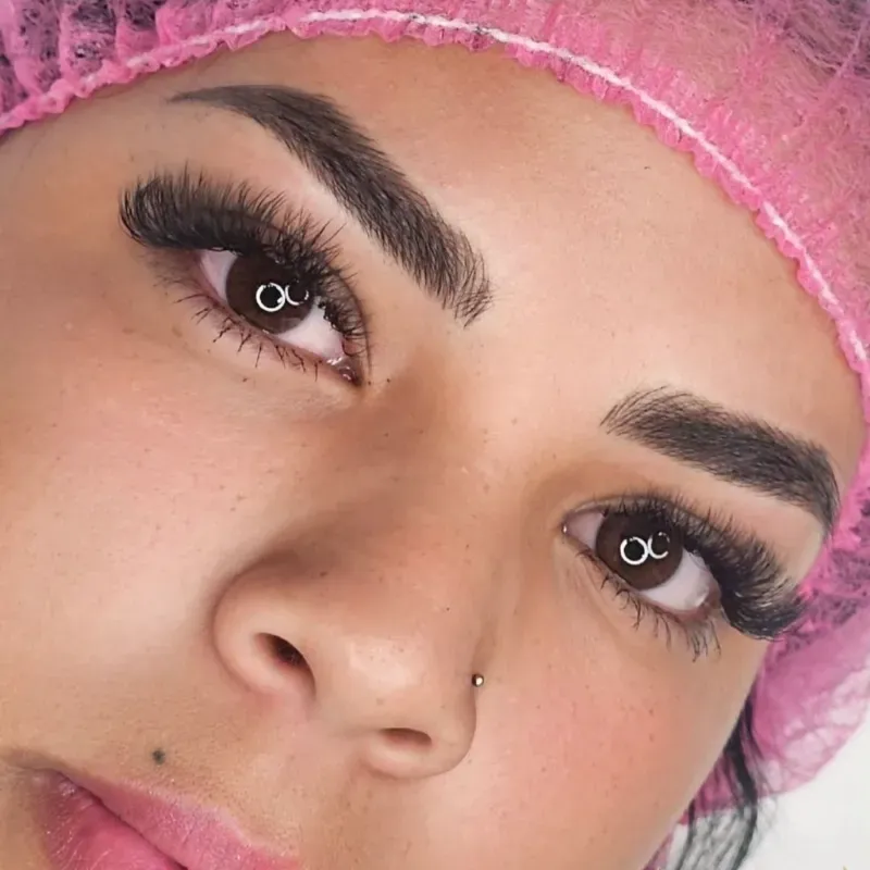 Micropigmentaciòn con técnicas combinadas.