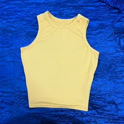 Blusa tipo camiseta mostaza 