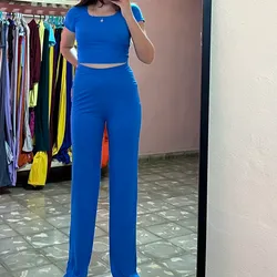 Conjunto de blusa y pantalón 