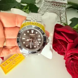 Reloj invicta automático plateado 