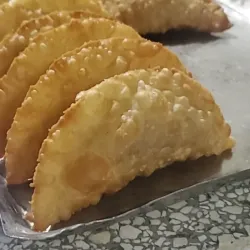 Empanadas rellenas de coco 