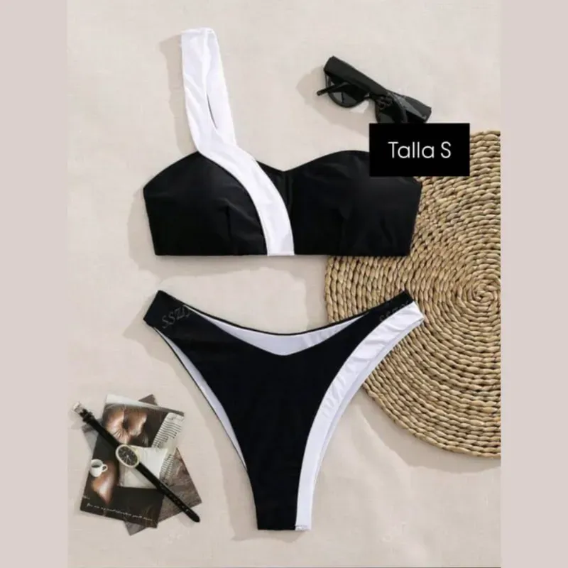 Bikini de 2 piezas en blanco y negro 