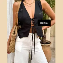 Blusa con abertura frontal y lazos