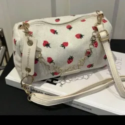 Bolso mediano con estampado frutal