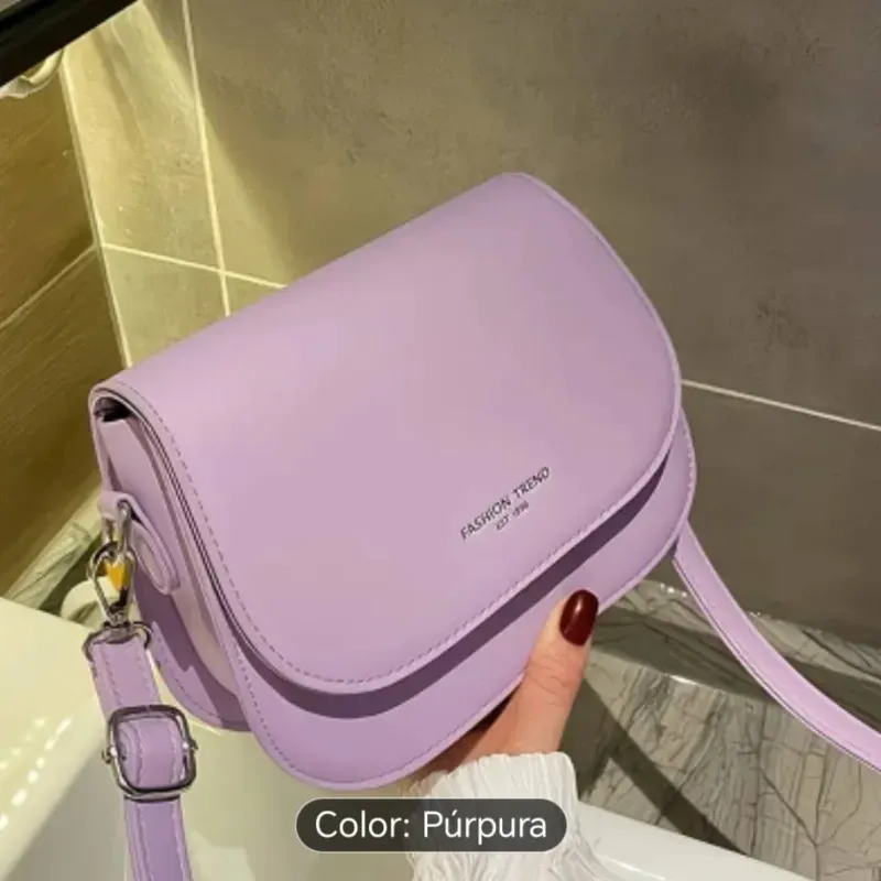 Cartera elegante en color púrpura
