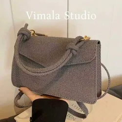 Cartera mediana elegante