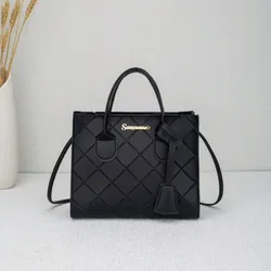 Cartera negra elegante mediana