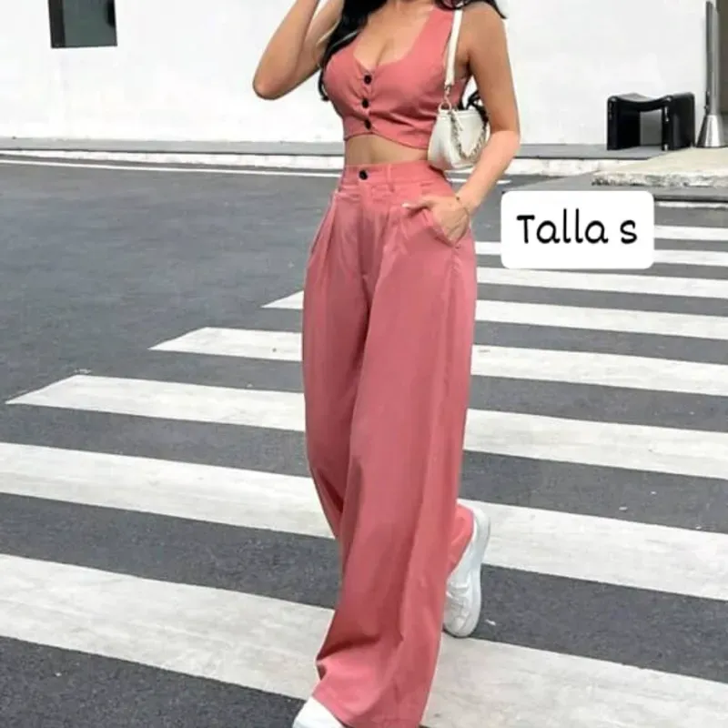 Conjunto de chaleco y pantaleta 