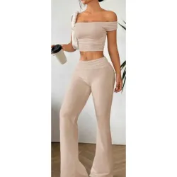 Conjunto de licra de pata ancha y blusa 
