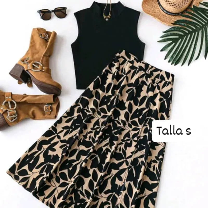 Conjunto de saya larga y camiseta 