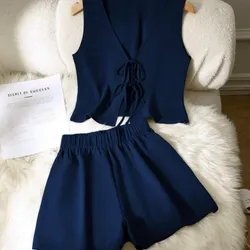 Conjunto de short y blusa de lacitos