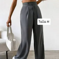 Pantalón con corte recto 