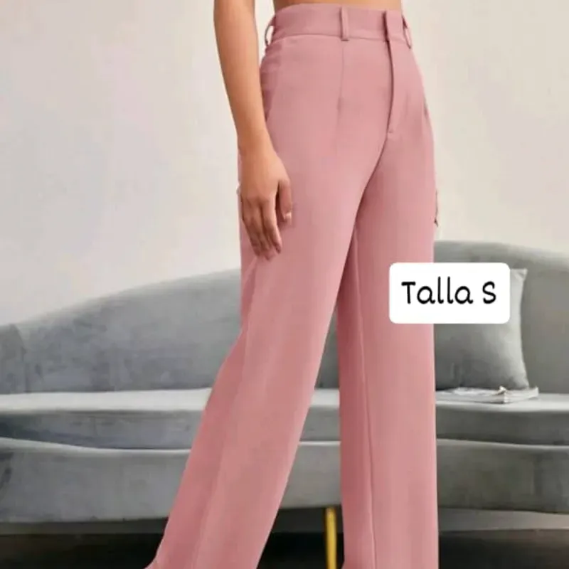 Pantalón con corte recto 
