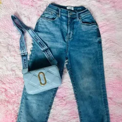 Pantalón de mezclilla