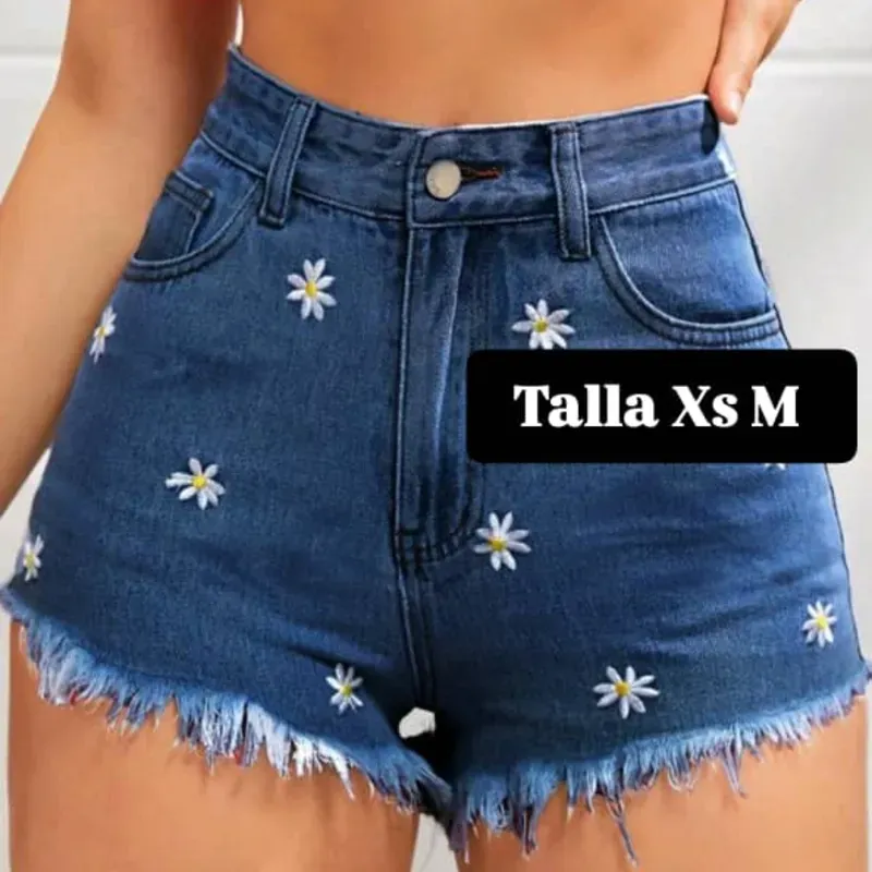 Short con estampado floral 