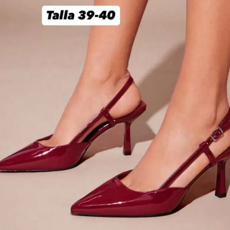 Tacones de punta fina 