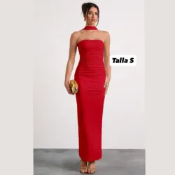 Vestido con escote palabra de honor y cinta al cuello 