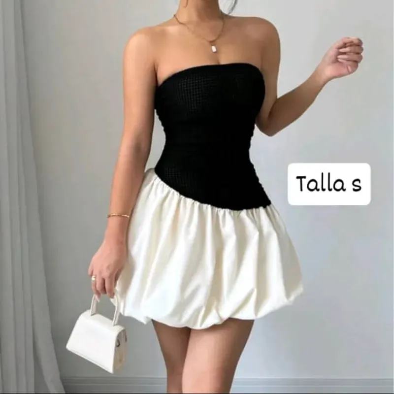 Vestido con falda globo 