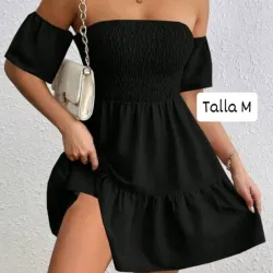 Vestido con hombros descubiertos 