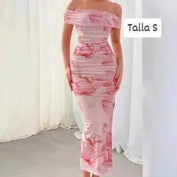 Vestido con hombros descubiertos 