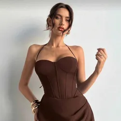 Vestido corto simulando corset