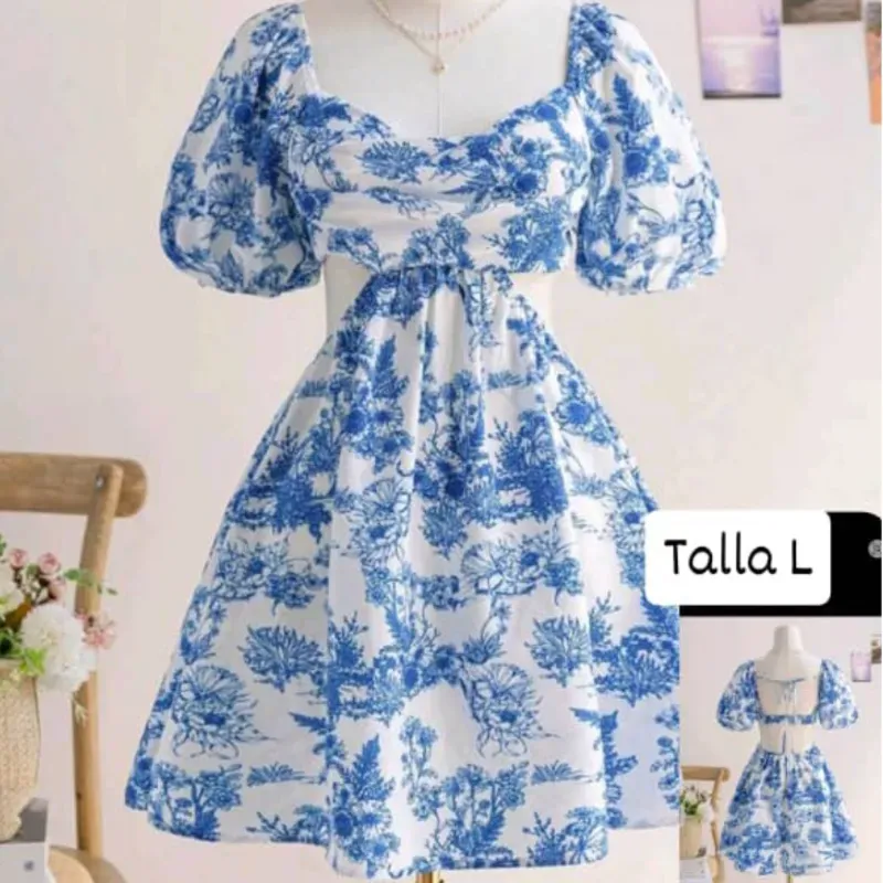 Vestido de manga corta con abertura en la espalda 