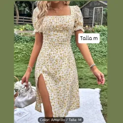 Vestido de manga corta con abertura lateral 