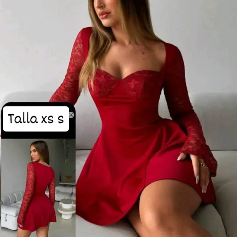 Vestido de mangas largas con encaje 