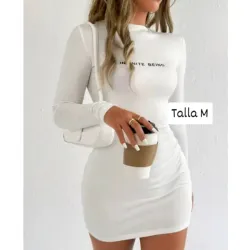 Vestido de mangas largas 