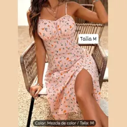 Vestido de tirantes con abertura lateral 