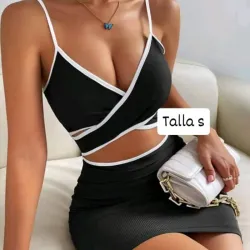 Vestido de tirantes con detalles en blanco 