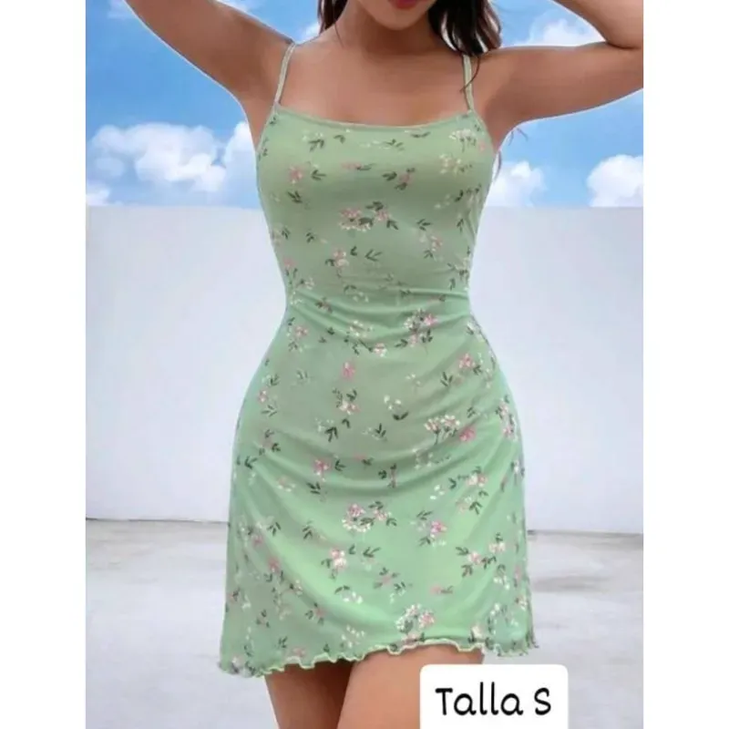 Vestido de tirantes con estampado floral 