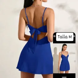 Vestido de tirantes con lazo en la espalda 