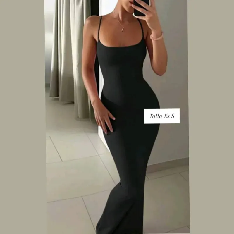 Vestido de tirantes finos 