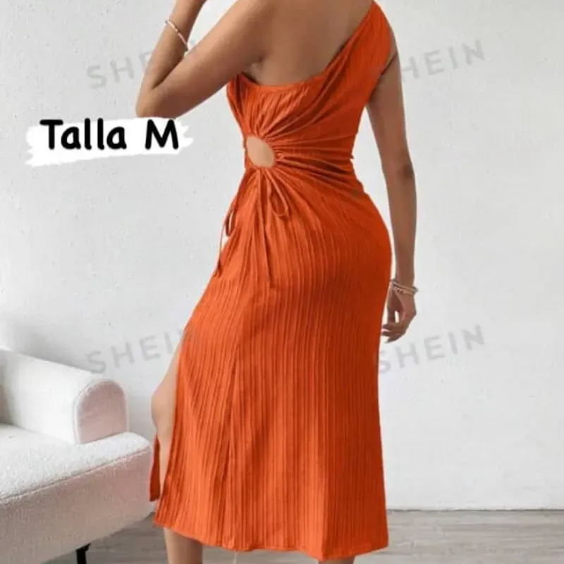 Vestido de un solo hombro 