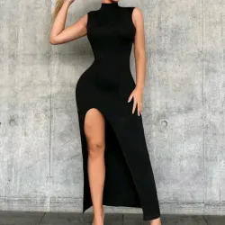 Vestido largo con abertura lateral 